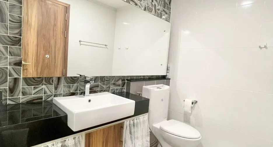 For sale and for rent 2 bedrooms condo in Jomtien, Pattaya