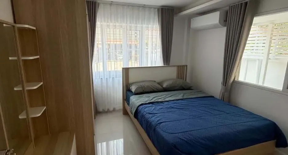 For rent 4 bedrooms house in Mueang Chiang Mai, Chiang Mai