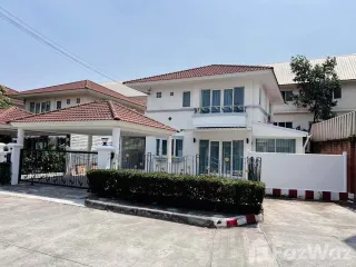 For rent 4 bedrooms house in Mueang Chiang Mai, Chiang Mai