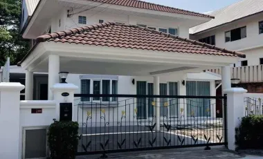 For rent 4 bedrooms house in Mueang Chiang Mai, Chiang Mai