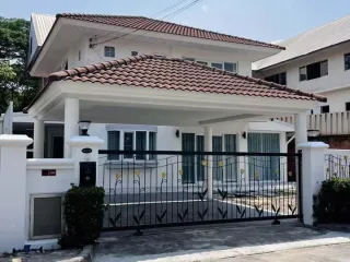 For Rent 4 Bedroom House In Mueang Chiang Mai