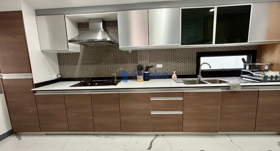 Haus zur Miete und zum Kauf mit 3 Zimmer in Bang Lamung, Chonburi