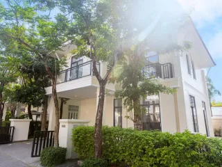 Casa en venta de 4 habitaciones en Bang Lamung, Chonburi