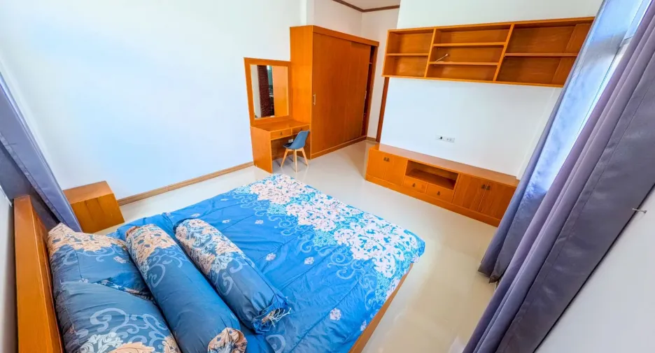 For rent and for sale 6 bedrooms house in Bang Lamung, Chonburi