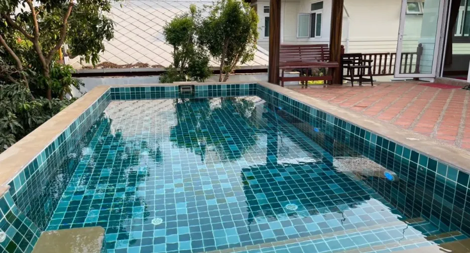 For rent and for sale 6 bedrooms house in Bang Lamung, Chonburi