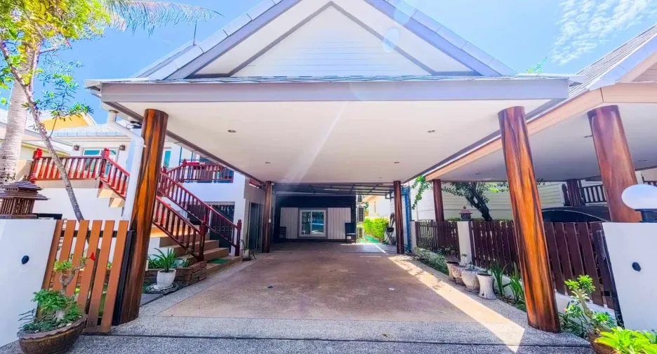 For rent and for sale 6 bedrooms house in Bang Lamung, Chonburi