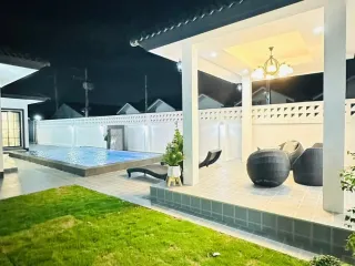 Продажа 4 спальни дом в Банг Ламунг, Чонбури