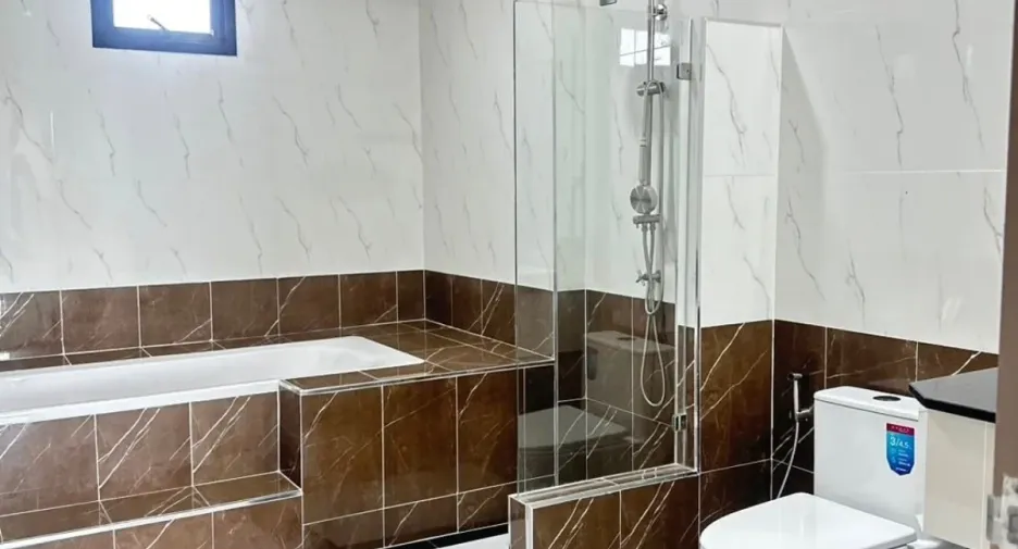 Продажа 4 спальни дом в Банг Ламунг, Чонбури