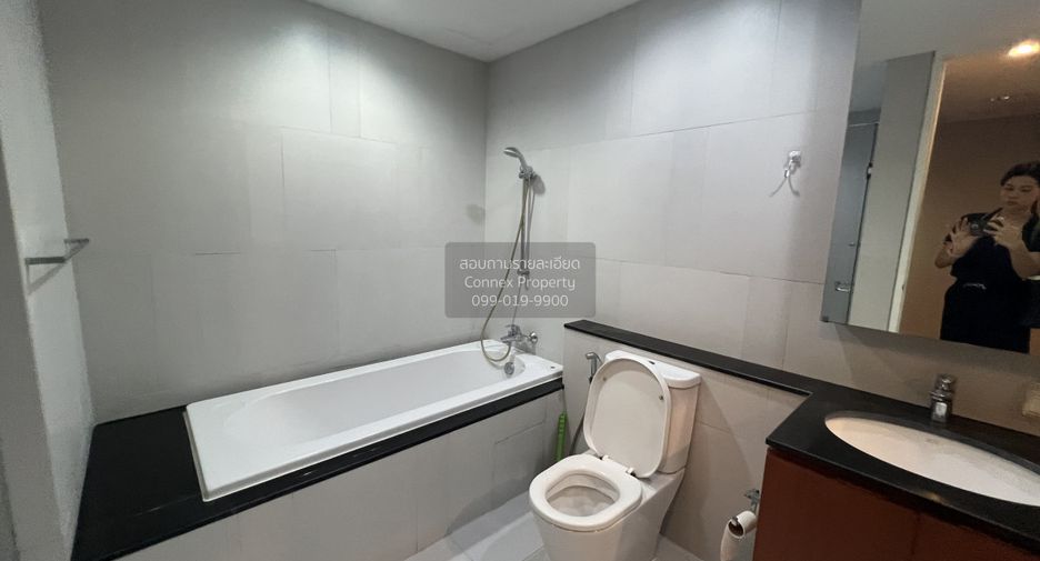 For rent 2 bedrooms condo in Sathon, Bangkok