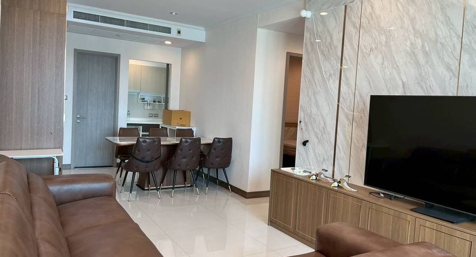 For rent 2 bedrooms condo in Watthana, Bangkok