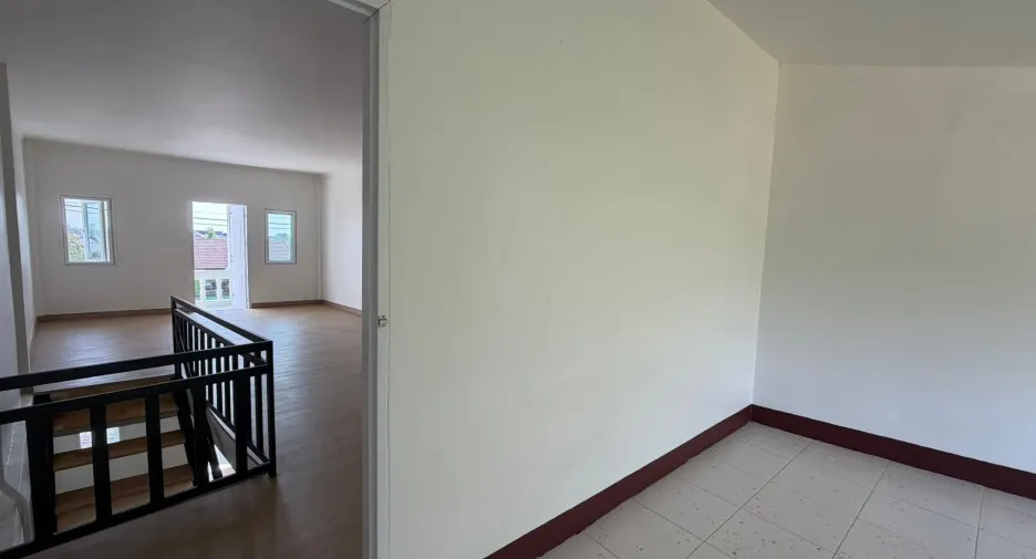Casa adosada en alquiler de estudio en San Kamphaeng, Chiang Mai
