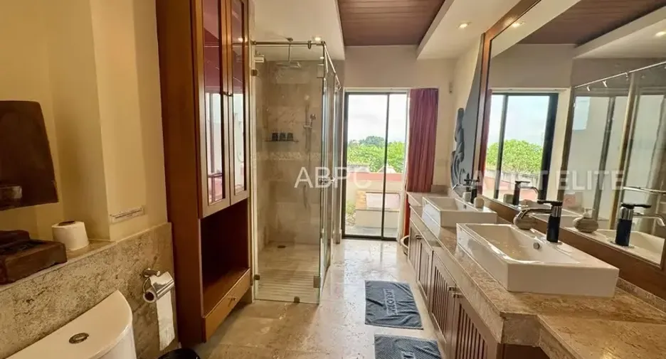 For rent 5 bedrooms house in Bang Lamung, Chonburi