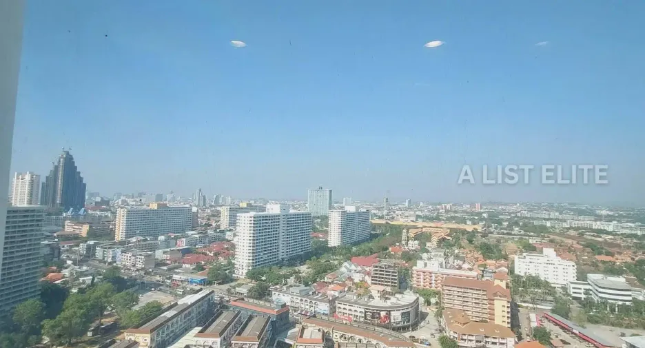 For sale 2 bedrooms condo in Bang Lamung, Chonburi