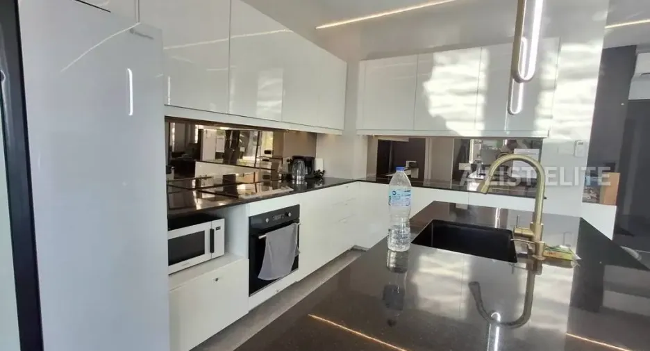 For rent 7 bedrooms house in Bang Lamung, Chonburi
