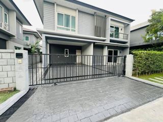 Haus zur Miete mit 4 Zimmer in Prawet, Bangkok