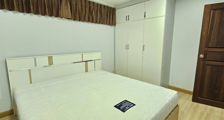 For sale and for rent 2 bedrooms condo in Watthana, Bangkok