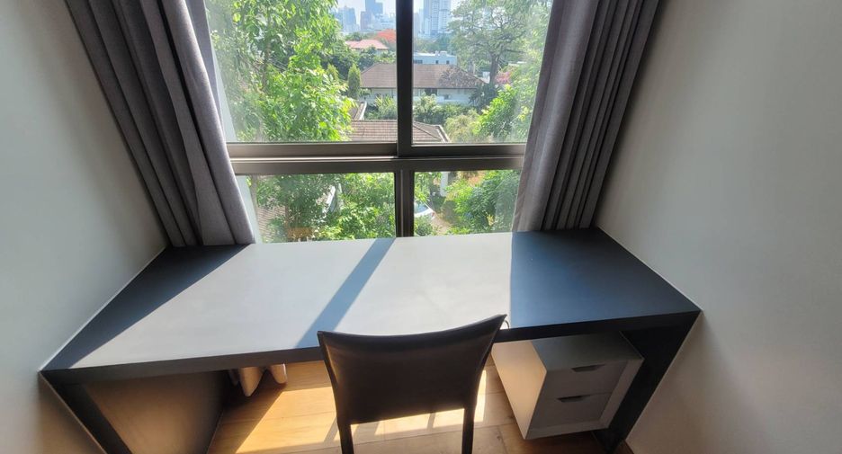 For rent and for sale 2 bedrooms condo in Watthana, Bangkok