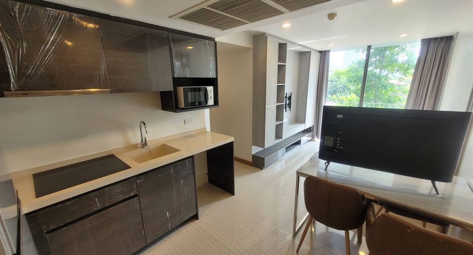 For rent and for sale 2 bedrooms condo in Watthana, Bangkok