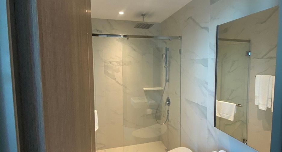 For rent 3 ベッドルーム condo in Sathon, Bangkok