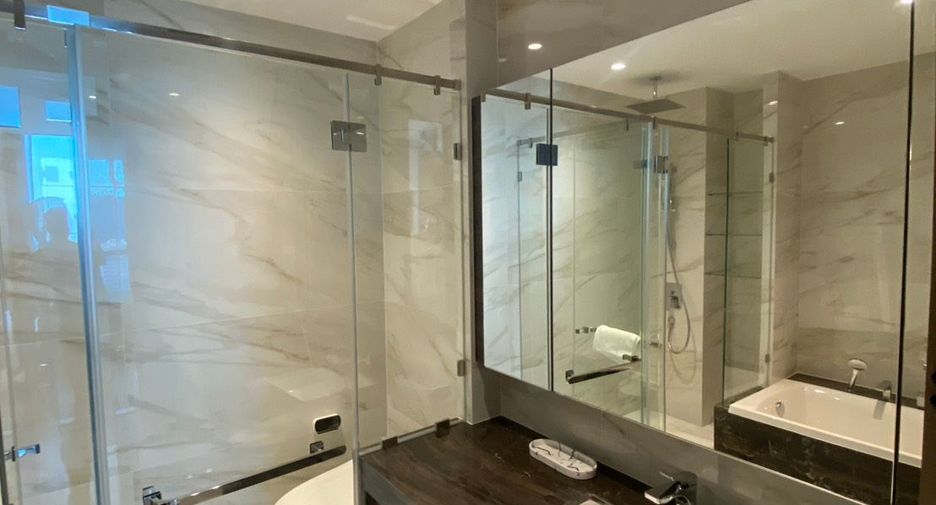 For rent 3 ベッドルーム condo in Sathon, Bangkok