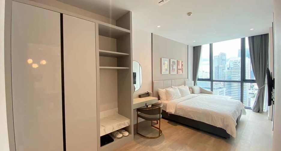 For rent 3 bedrooms condo in Sathon, Bangkok