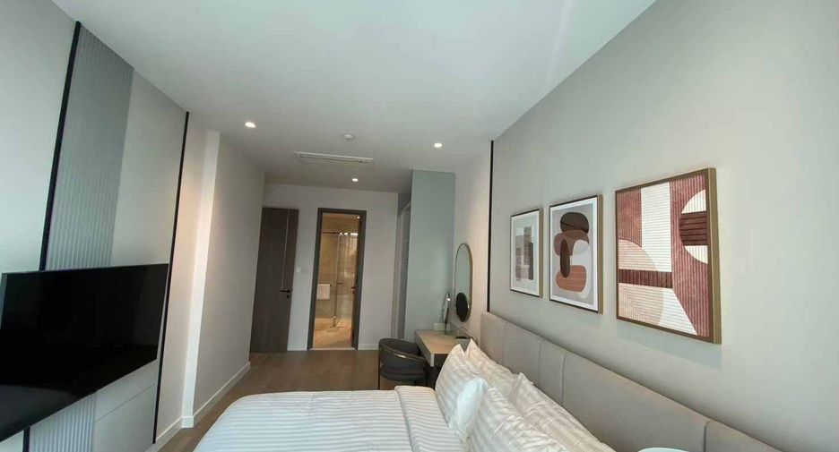 For rent 3 bedrooms condo in Sathon, Bangkok