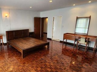 For rent 3 bedrooms condo in Pathum Wan, Bangkok