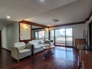 For rent 3 bedrooms condo in Watthana, Bangkok