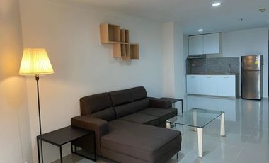 Condo en alquiler de 2 habitaciones en Khlong Toei, Bangkok