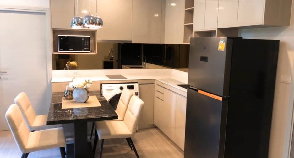 For rent 2 bedrooms condo in Khlong Toei, Bangkok
