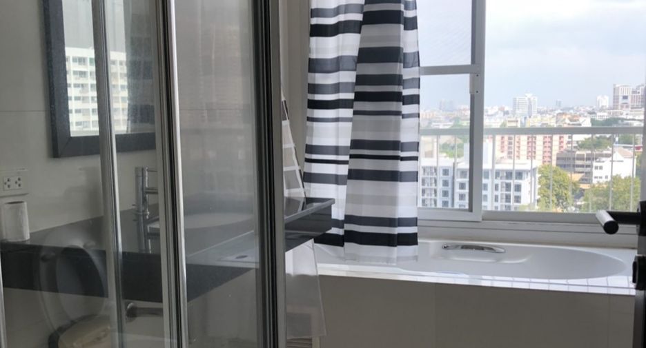 For rent 2 ベッドルーム condo in Watthana, Bangkok