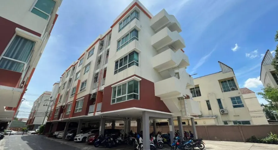 For sale studio condo in Bang Phlat, Bangkok