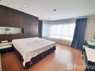 À louer 2 chambres condo à Watthana, Bangkok