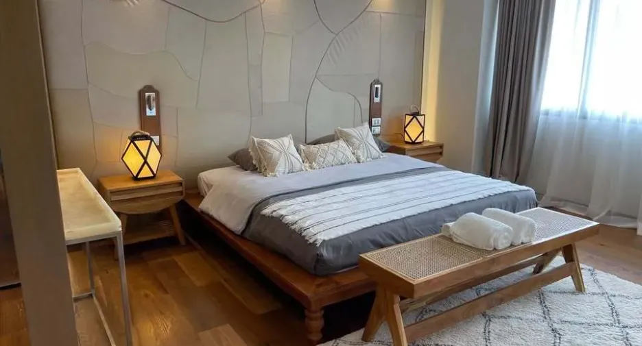 For rent 3 bedrooms condo in Watthana, Bangkok