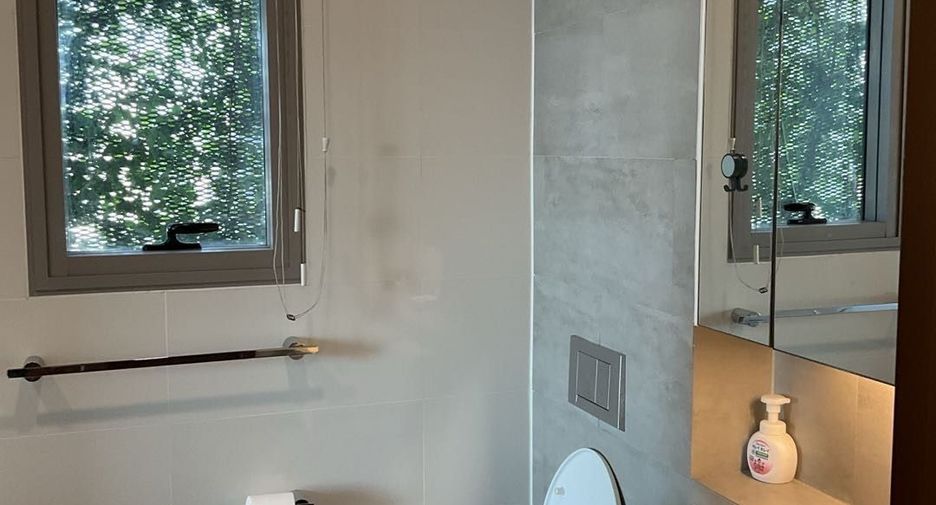 Condo en venta de 2 habitaciones en Khlong Toei, Bangkok