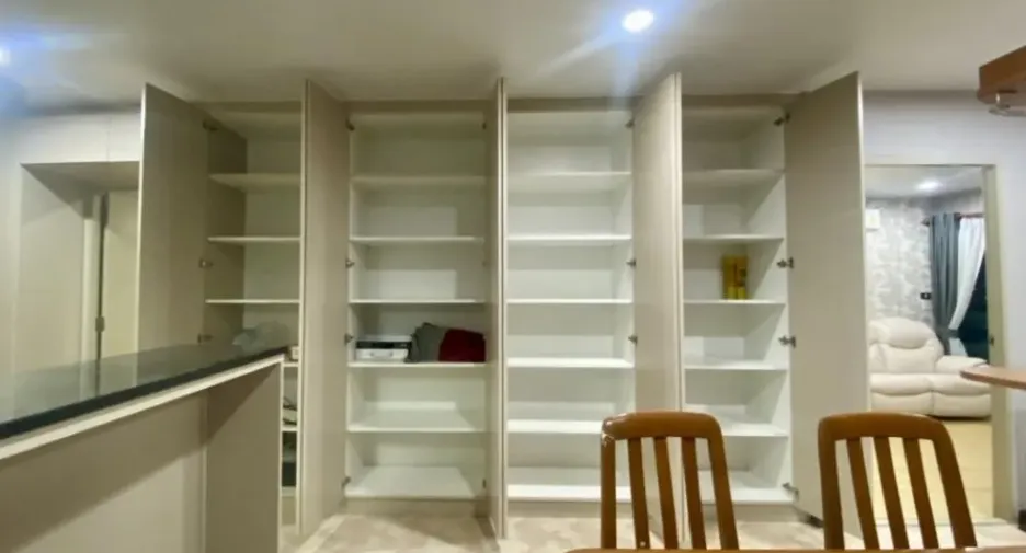 For rent 3 bedrooms condo in Yan Nawa, Bangkok