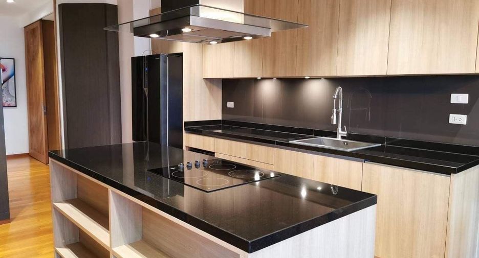 For sale and for rent 2 bedrooms condo in Yan Nawa, Bangkok