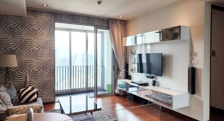 For rent 2 bedrooms condo in Khlong Toei, Bangkok
