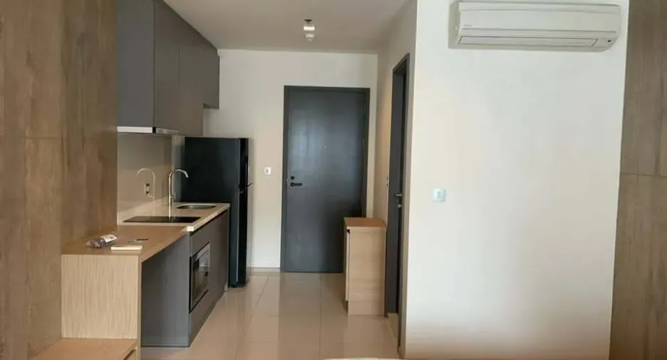 For sale and for rent studio condo in Ratchathewi, Bangkok