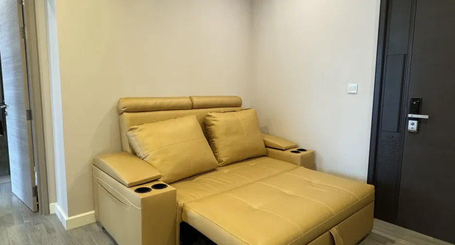 Condo en alquiler de 1 habitaciones en Bang Rak, Bangkok