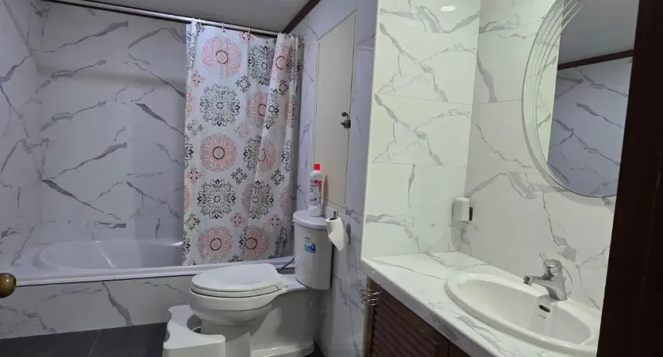 Condo en alquiler de 2 habitaciones en Watthana, Bangkok