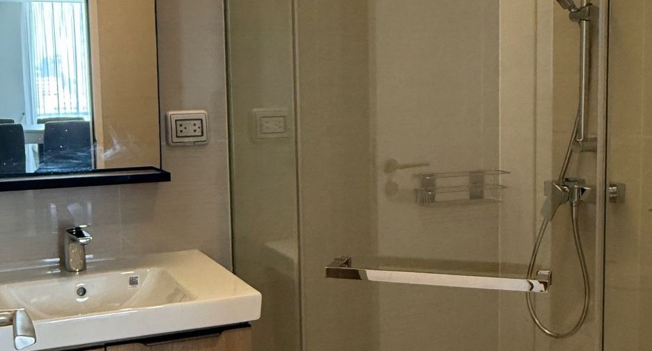 For sale and for rent 2 bedrooms condo in Watthana, Bangkok