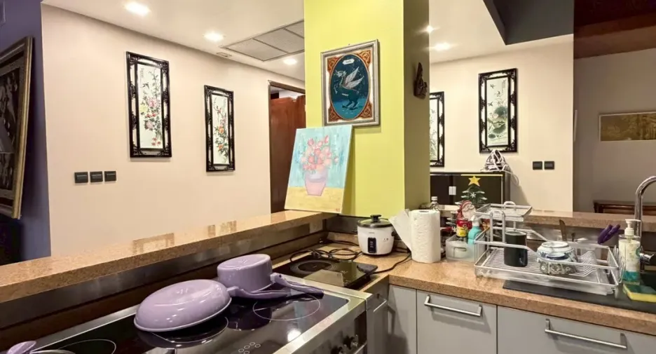 For sale 3 bedrooms condo in Watthana, Bangkok