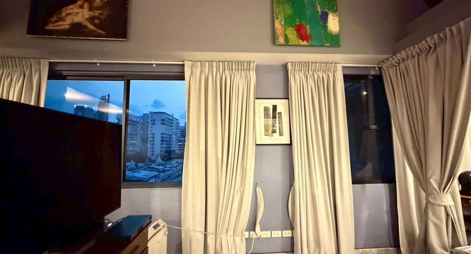 For sale 3 bedrooms condo in Watthana, Bangkok