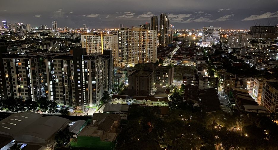 For sale 2 bedrooms condo in Bang Na, Bangkok