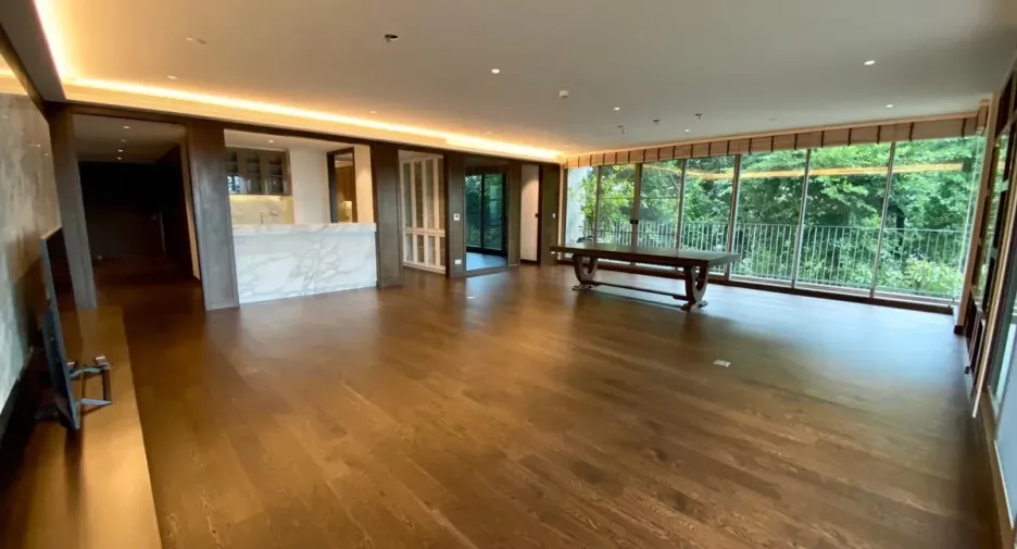 Condo en alquiler de 3 habitaciones en Yan Nawa, Bangkok