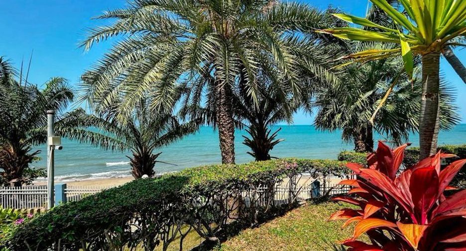 For sale 3 bedrooms villa in Bang Lamung, Chonburi