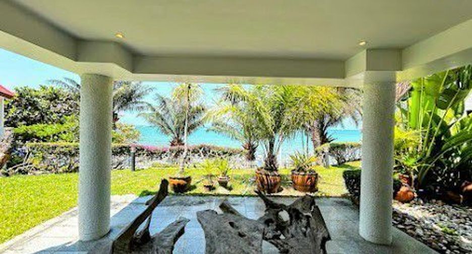 For sale 3 bedrooms villa in Bang Lamung, Chonburi