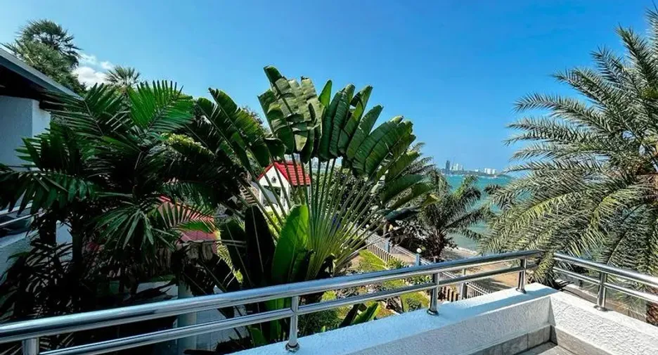 À vendre 3 chambres villa à Bang Lamung, Chonburi
