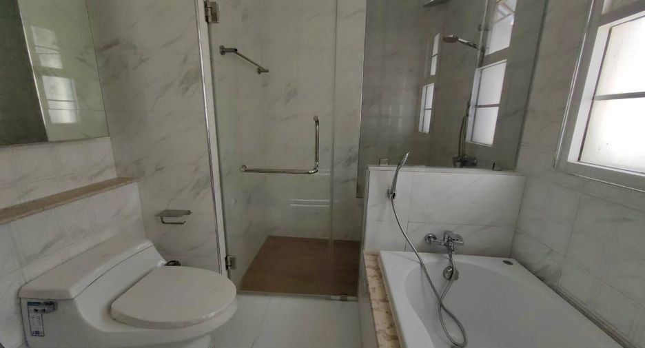 For rent office in Bang Na, Bangkok